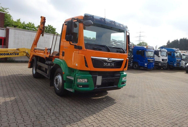 MAN TGM 18.340 Meiller AK12 MT Skip Loader - Мултилифт за контейнери камион: снимка 3 MAN TGM 18.340 Meiller AK12 MT Skip Loader - Мултилифт за контейнери камион: снимка 3