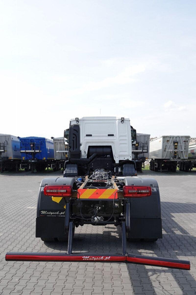 Шаси кабина MAN TGS 18.420 / 4X4 / RAMA DŁ. 5,6 M / NAVI / DO ZABUDOWY / SPROWA: снимка 18 Шаси кабина MAN TGS 18.420 / 4X4 / RAMA DŁ. 5,6 M / NAVI / DO ZABUDOWY / SPROWA: снимка 18