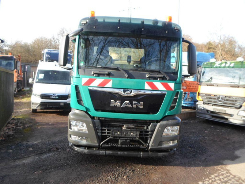 MAN TGS 26.420 Absetzkipper - Мултилифт за контейнери камион: снимка 2 MAN TGS 26.420 Absetzkipper - Мултилифт за контейнери камион: снимка 2