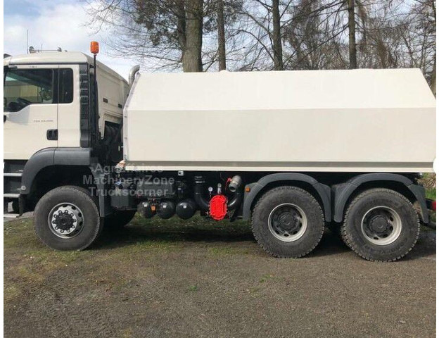 MAN TGS 33.500 - Камион цистерна: снимка 4 MAN TGS 33.500 - Камион цистерна: снимка 4