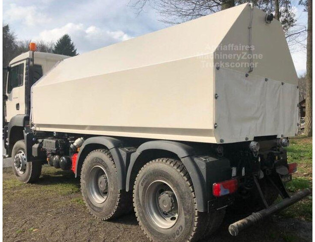 MAN TGS 33.500 - Камион цистерна: снимка 3 MAN TGS 33.500 - Камион цистерна: снимка 3