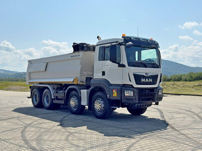 MAN TGS 35.420 KIPPER * 8x4 * TOPZUSTAND - Самосвал камион: снимка 2 MAN TGS 35.420 KIPPER * 8x4 * TOPZUSTAND - Самосвал камион: снимка 2