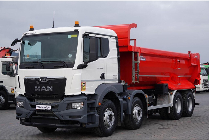 MAN TGS 35.430 / 8X4 / WYWROTKA TYLNOZSYPOWA / HYDROKLAPA / OPONY 10 - Самосвал камион: снимка 5 MAN TGS 35.430 / 8X4 / WYWROTKA TYLNOZSYPOWA / HYDROKLAPA / OPONY 10 - Самосвал камион: снимка 5