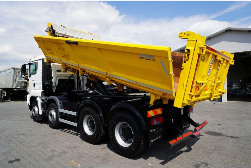 MAN TGS 41.460 / 8x8 / WYWROTKA / 2 STRONNA / BORDMATIC / HYDROBURTA - Самосвал камион: снимка 4 MAN TGS 41.460 / 8x8 / WYWROTKA / 2 STRONNA / BORDMATIC / HYDROBURTA - Самосвал камион: снимка 4