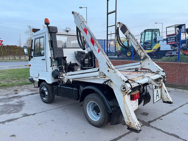 MULTICAR M26 Profi Line - Skip loader truck - Мултилифт за контейнери камион: снимка 4 MULTICAR M26 Profi Line - Skip loader truck - Мултилифт за контейнери камион: снимка 4