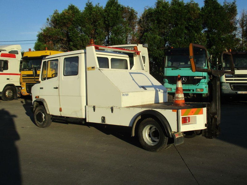 Mercedes-Benz 711D - Doka towing truck - Камион пътна помощ: снимка 2 Mercedes-Benz 711D - Doka towing truck - Камион пътна помощ: снимка 2