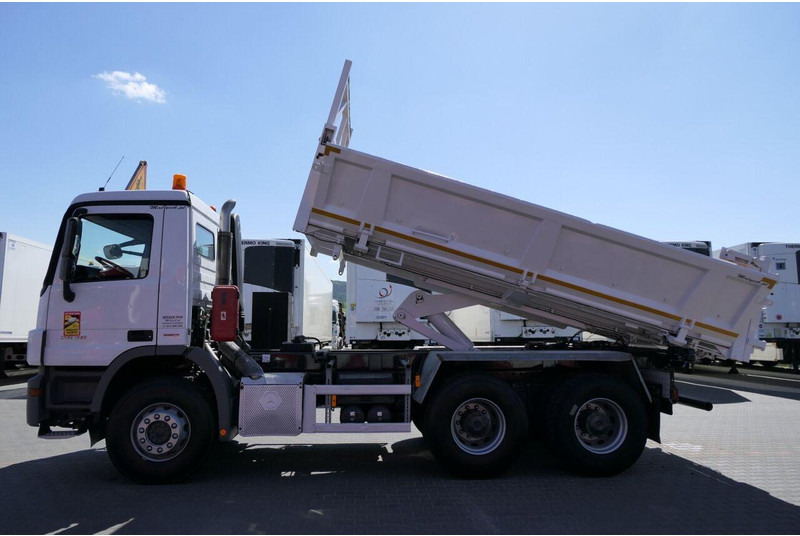 Mercedes-Benz ACTROS 2636 - Самосвал камион: снимка 3 Mercedes-Benz ACTROS 2636 - Самосвал камион: снимка 3