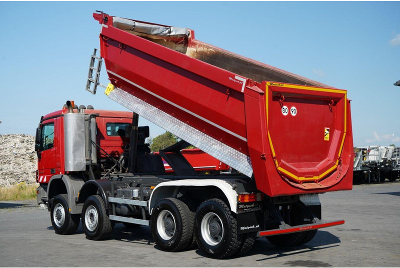Mercedes-Benz ACTROS 4141 / 8X6 / WYWROTKA TYLNOZSYPOWA / MEILLER KIPPER 5.3M - Самосвал камион: снимка 4 Mercedes-Benz ACTROS 4141 / 8X6 / WYWROTKA TYLNOZSYPOWA / MEILLER KIPPER 5.3M - Самосвал камион: снимка 4