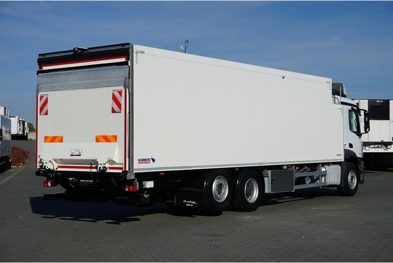 Mercedes-Benz ANTOS / 2535 / EURO 6 / CHŁODNIA + WINDA / 23 PALETY / OŚ SKRĘTN - Рефрижератор камион: снимка 5 Mercedes-Benz ANTOS / 2535 / EURO 6 / CHŁODNIA + WINDA / 23 PALETY / OŚ SKRĘTN - Рефрижератор камион: снимка 5