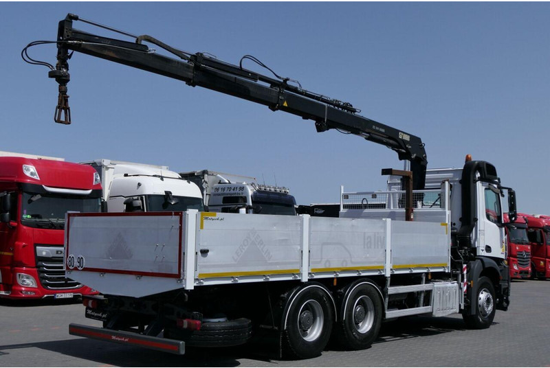 Mercedes-Benz AROCS 2633 - Бордови камион, Камион с кран: снимка 5 Mercedes-Benz AROCS 2633 - Бордови камион, Камион с кран: снимка 5