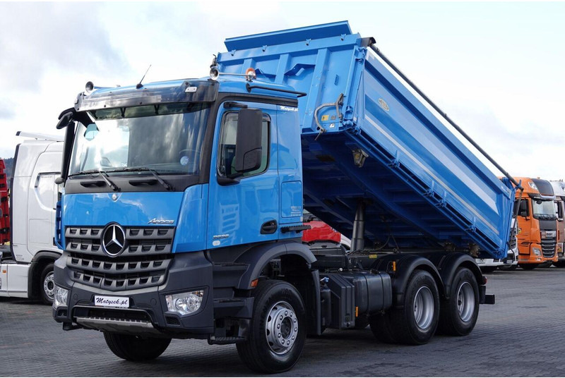 Mercedes-Benz AROCS 2636 / 6x4 / WYWROTKA 3 STRONNA / MEILLER KIPER / EURO 6 / - Самосвал камион: снимка 1 Mercedes-Benz AROCS 2636 / 6x4 / WYWROTKA 3 STRONNA / MEILLER KIPER / EURO 6 / - Самосвал камион: снимка 1