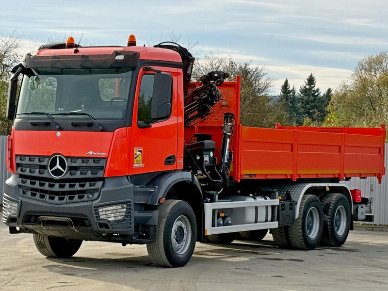 Mercedes-Benz AROCS 2640 *HIAB 144 BS - 3/FUNK + * 6x4 - Самосвал камион, Камион с кран: снимка 4 Mercedes-Benz AROCS 2640 *HIAB 144 BS - 3/FUNK + * 6x4 - Самосвал камион, Камион с кран: снимка 4