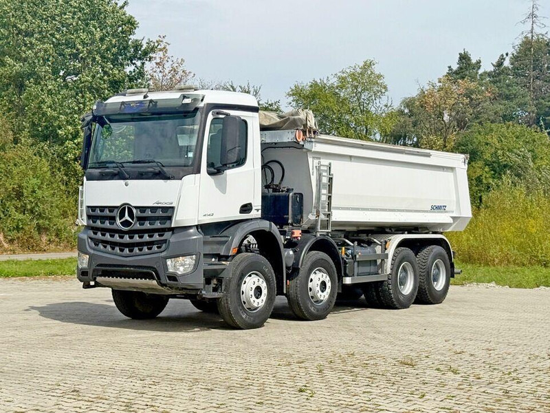 Mercedes-Benz AROCS 4142* KIPPER / 8x4 * TOPZUSTAND - Самосвал камион: снимка 2 Mercedes-Benz AROCS 4142* KIPPER / 8x4 * TOPZUSTAND - Самосвал камион: снимка 2