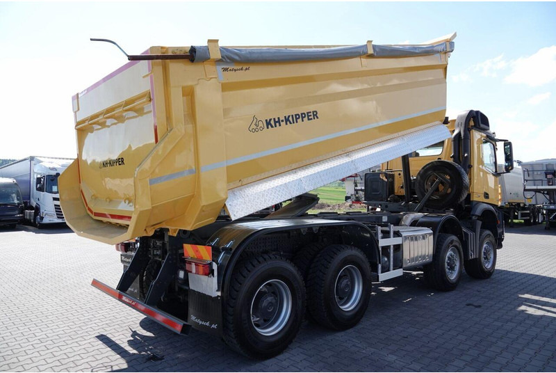 Лизинг на Mercedes-Benz AROCS 4145 / 8x8 / WYWROTKA TYLNOZSYPOWA / KH KIPPER  / EURO 6 Mercedes-Benz AROCS 4145 / 8x8 / WYWROTKA TYLNOZSYPOWA / KH KIPPER  / EURO 6: снимка 7