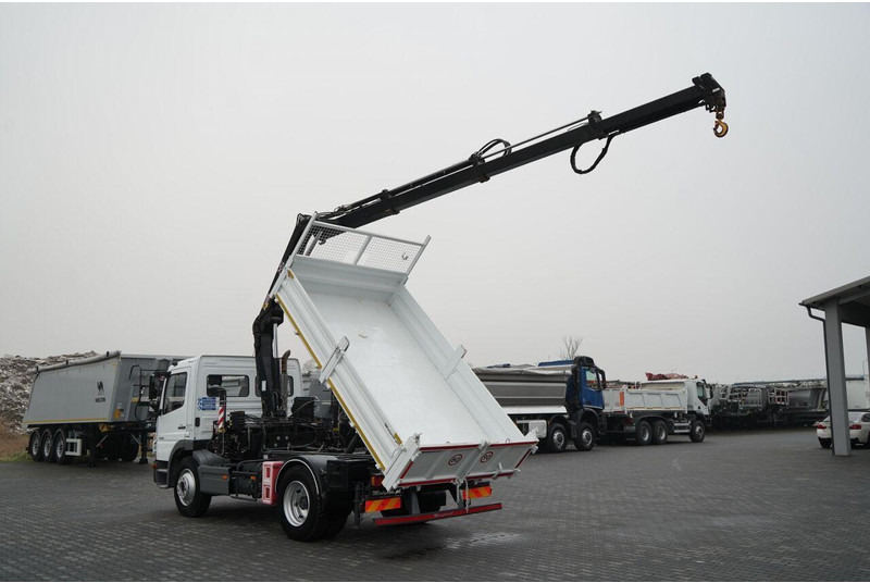 Mercedes-Benz ATEGO 1218 / 4x2 / WYWROTKA + HDS HIAB 0088 BS-3 / PILOT /MANU - Самосвал камион, Камион с кран: снимка 3 Mercedes-Benz ATEGO 1218 / 4x2 / WYWROTKA + HDS HIAB 0088 BS-3 / PILOT /MANU - Самосвал камион, Камион с кран: снимка 3