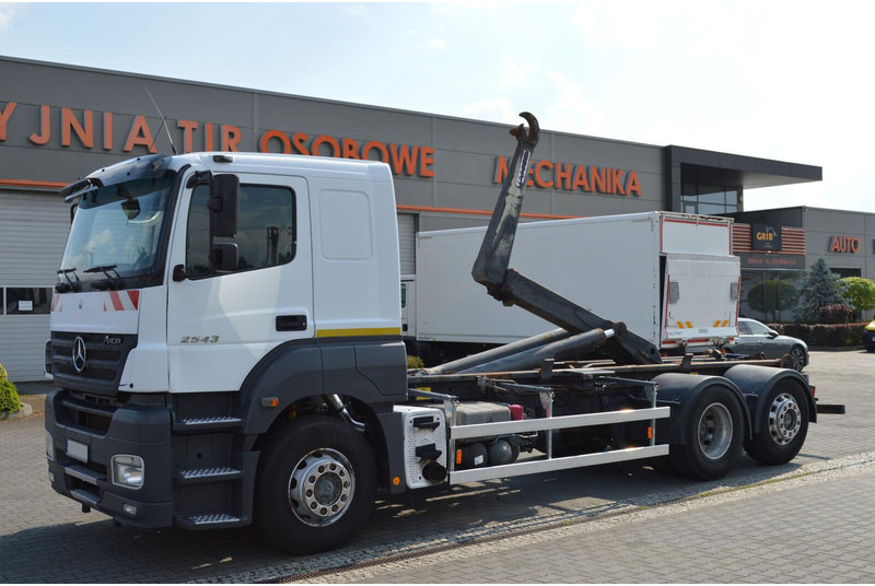 Mercedes-Benz AXOR 2543 HOOK JANCO HS20 14T KLIMA WEBASTO Bed Steering Axle Au - Мултилифт с кука камион: снимка 2 Mercedes-Benz AXOR 2543 HOOK JANCO HS20 14T KLIMA WEBASTO Bed Steering Axle Au - Мултилифт с кука камион: снимка 2