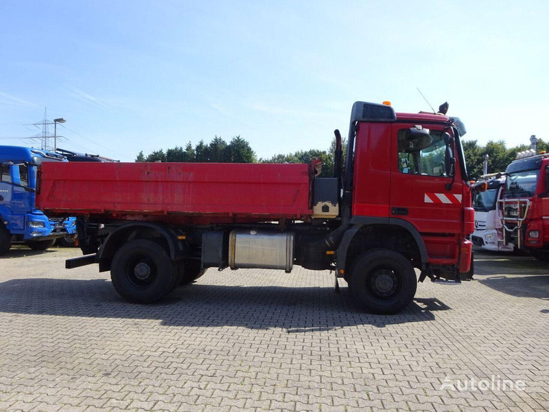 Mercedes-Benz Actros 1832 - 3 way tipper - Самосвал камион: снимка 3 Mercedes-Benz Actros 1832 - 3 way tipper - Самосвал камион: снимка 3