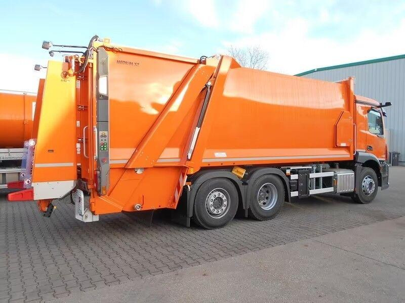 Mercedes-Benz Actros 2536 - Garbage truck - Боклукчийска кола: снимка 3 Mercedes-Benz Actros 2536 - Garbage truck - Боклукчийска кола: снимка 3