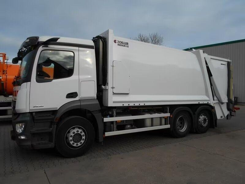 Mercedes-Benz Actros 2536 - Garbage truck - Боклукчийска кола: снимка 1 Mercedes-Benz Actros 2536 - Garbage truck - Боклукчийска кола: снимка 1