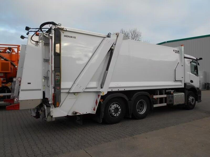 Mercedes-Benz Actros 2536 - Garbage truck - Боклукчийска кола: снимка 3 Mercedes-Benz Actros 2536 - Garbage truck - Боклукчийска кола: снимка 3