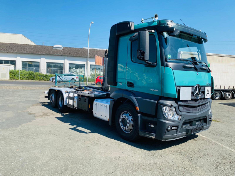 Mercedes-Benz Actros 2545 Meileraufbau GUTER ZUSTAND - Бордови камион, Камион с кран: снимка 2 Mercedes-Benz Actros 2545 Meileraufbau GUTER ZUSTAND - Бордови камион, Камион с кран: снимка 2