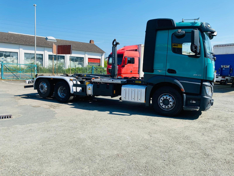 Mercedes-Benz Actros 2545 Meileraufbau GUTER ZUSTAND - Бордови камион, Камион с кран: снимка 3 Mercedes-Benz Actros 2545 Meileraufbau GUTER ZUSTAND - Бордови камион, Камион с кран: снимка 3