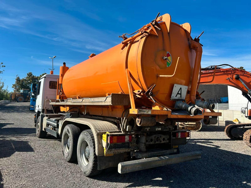 Mercedes-Benz Actros 2644 - Vacuum truck - Каналопочистваща машина: снимка 4 Mercedes-Benz Actros 2644 - Vacuum truck - Каналопочистваща машина: снимка 4