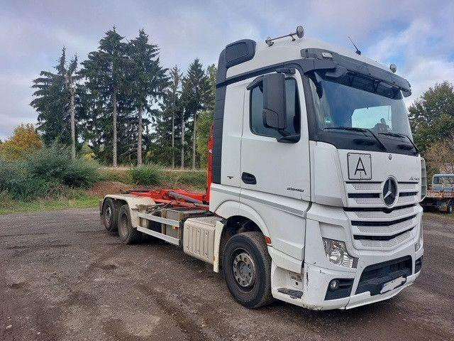 Mercedes-Benz Actros 2646 - Мултилифт с кука камион: снимка 2 Mercedes-Benz Actros 2646 - Мултилифт с кука камион: снимка 2