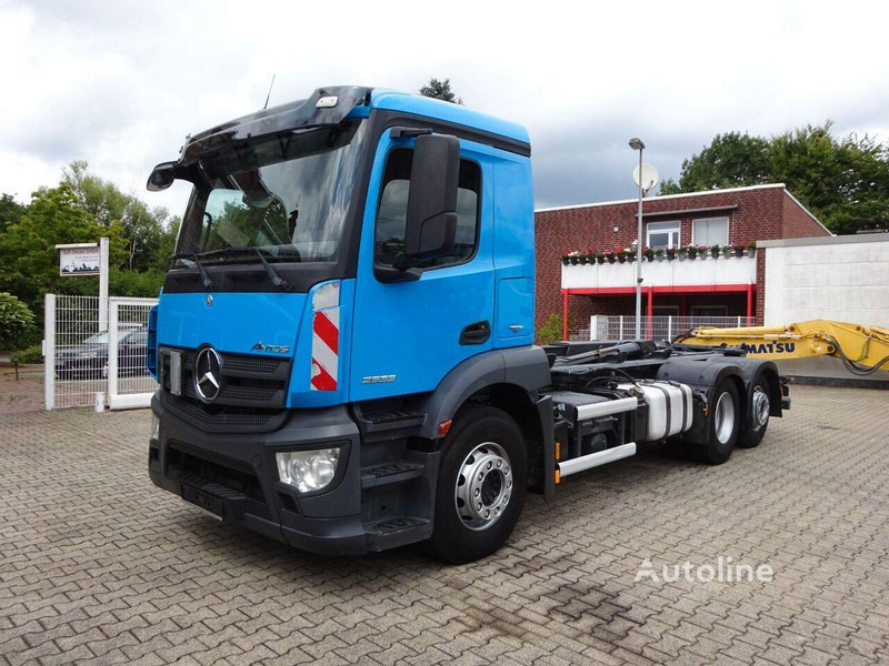 Mercedes-Benz Antos 2533 - Hook lift truck 6x2 - Мултилифт с кука камион: снимка 2 Mercedes-Benz Antos 2533 - Hook lift truck 6x2 - Мултилифт с кука камион: снимка 2