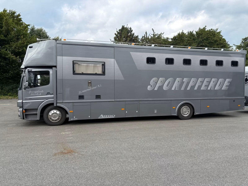 Mercedes-Benz Atego 1529 - Horse transporter - Камион за коне: снимка 4 Mercedes-Benz Atego 1529 - Horse transporter - Камион за коне: снимка 4