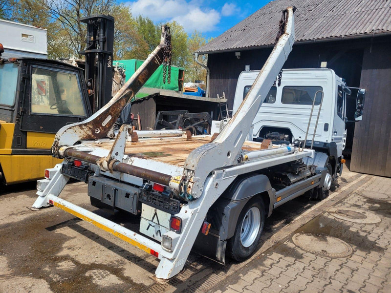 Mercedes-Benz Atego 818 Skip loader - Мултилифт за контейнери камион: снимка 3 Mercedes-Benz Atego 818 Skip loader - Мултилифт за контейнери камион: снимка 3