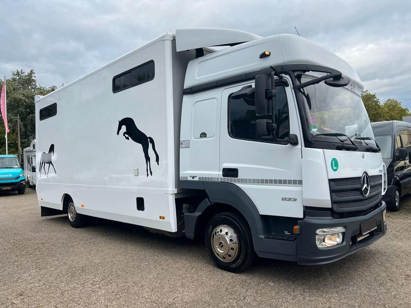 Mercedes-Benz Atego 823 - Horse transporter - Камион за коне: снимка 2 Mercedes-Benz Atego 823 - Horse transporter - Камион за коне: снимка 2