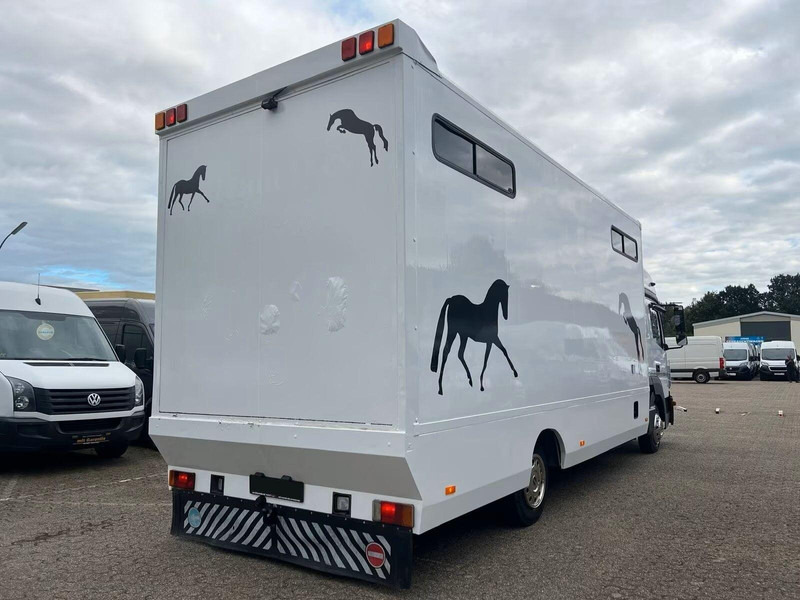 Mercedes-Benz Atego 823 - Horse transporter - Камион за коне: снимка 3 Mercedes-Benz Atego 823 - Horse transporter - Камион за коне: снимка 3