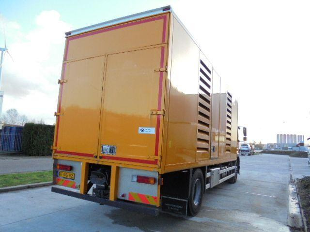 Mercedes-Benz Axor 1829 - Vacuum truck - Каналопочистваща машина: снимка 4 Mercedes-Benz Axor 1829 - Vacuum truck - Каналопочистваща машина: снимка 4