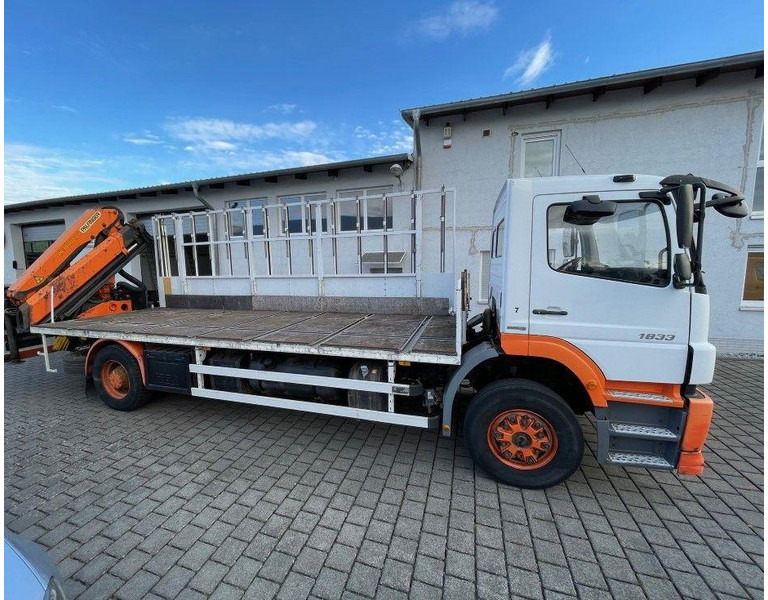 Mercedes-Benz Axor 1833 - Бордови камион, Камион с кран: снимка 3 Mercedes-Benz Axor 1833 - Бордови камион, Камион с кран: снимка 3