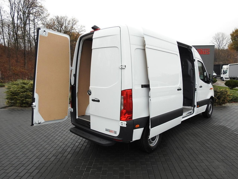 Mercedes-Benz ESPRINTER NOWY ELEKTRYCZNY FURGON AUTOMAT GWARANCJA 95KM [ 607 - Лекотоварен автомобил фургон, Електрически бус: снимка 3 Mercedes-Benz ESPRINTER NOWY ELEKTRYCZNY FURGON AUTOMAT GWARANCJA 95KM [ 607 - Лекотоварен автомобил фургон, Електрически бус: снимка 3