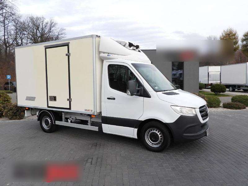 Mercedes-Benz SPRINTER 314 CHŁODNIA KONTENER -1*C TEMPOMAT NAWIGACJA KLIMATYZA - Хладилен бус: снимка 1 Mercedes-Benz SPRINTER 314 CHŁODNIA KONTENER -1*C TEMPOMAT NAWIGACJA KLIMATYZA - Хладилен бус: снимка 1