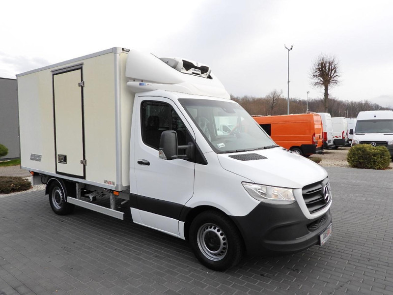 Mercedes-Benz SPRINTER 314 CHŁODNIA KONTENER -1*C TEMPOMAT NAWIGACJA KLIMATYZA - Хладилен бус: снимка 4 Mercedes-Benz SPRINTER 314 CHŁODNIA KONTENER -1*C TEMPOMAT NAWIGACJA KLIMATYZA - Хладилен бус: снимка 4