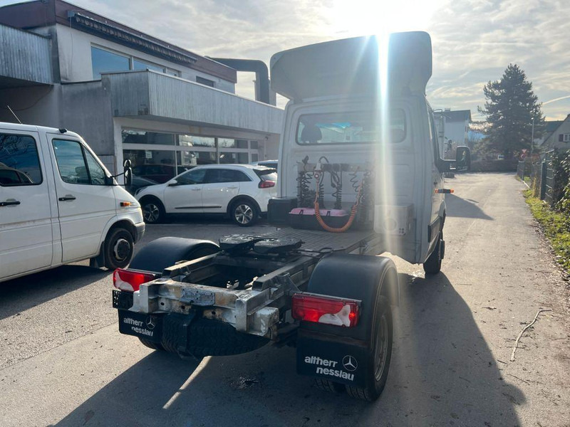 Mercedes-Benz SPRINTER 519 - Лекотоварен влекач: снимка 3 Mercedes-Benz SPRINTER 519 - Лекотоварен влекач: снимка 3