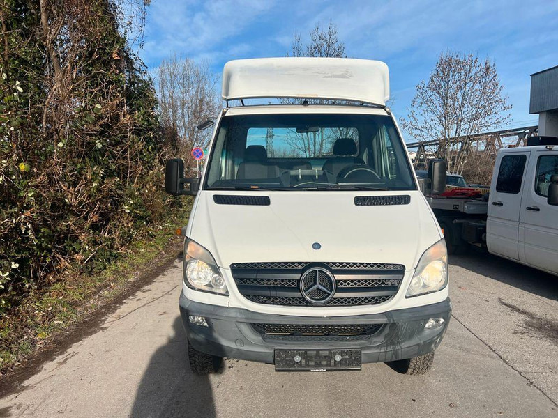 Mercedes-Benz SPRINTER 519 - Лекотоварен влекач: снимка 2 Mercedes-Benz SPRINTER 519 - Лекотоварен влекач: снимка 2