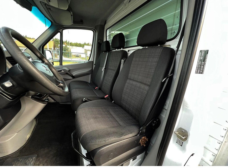 Лекотоварен автомобил фургон Mercedes-Benz Sprinter 313/513 CDI Kontener 8-palet + Drzwi Bliźniaki Import I: снимка 9 Лекотоварен автомобил фургон Mercedes-Benz Sprinter 313/513 CDI Kontener 8-palet + Drzwi Bliźniaki Import I: снимка 9