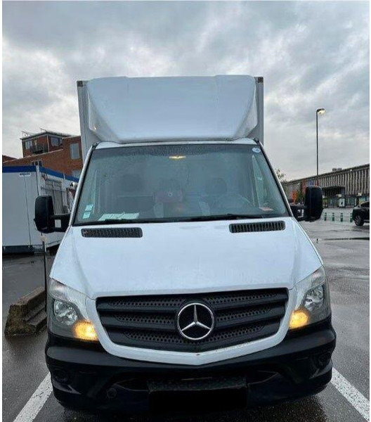 Mercedes-Benz Sprinter Koffer + Tail lift - Лекотоварен автомобил фургон: снимка 1 Mercedes-Benz Sprinter Koffer + Tail lift - Лекотоварен автомобил фургон: снимка 1