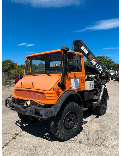 Mercedes-Benz UNIMOG U-900 - Мотоблок: снимка 2 Mercedes-Benz UNIMOG U-900 - Мотоблок: снимка 2