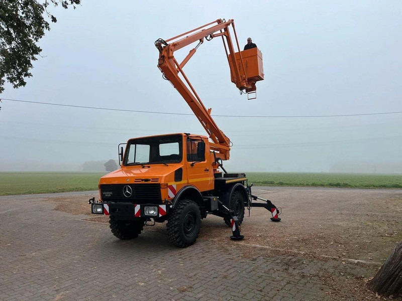 Mercedes-Benz Unimog 1200 4x4 - Lifting basket - Автовишка, Камион с кран: снимка 3 Mercedes-Benz Unimog 1200 4x4 - Lifting basket - Автовишка, Камион с кран: снимка 3