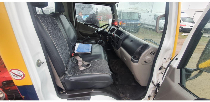 Автовишка Nissan Cabstar 35.12 - ISOLI PT 225 aerial working platform 22,5m - 3,5: снимка 16 Автовишка Nissan Cabstar 35.12 - ISOLI PT 225 aerial working platform 22,5m - 3,5: снимка 16