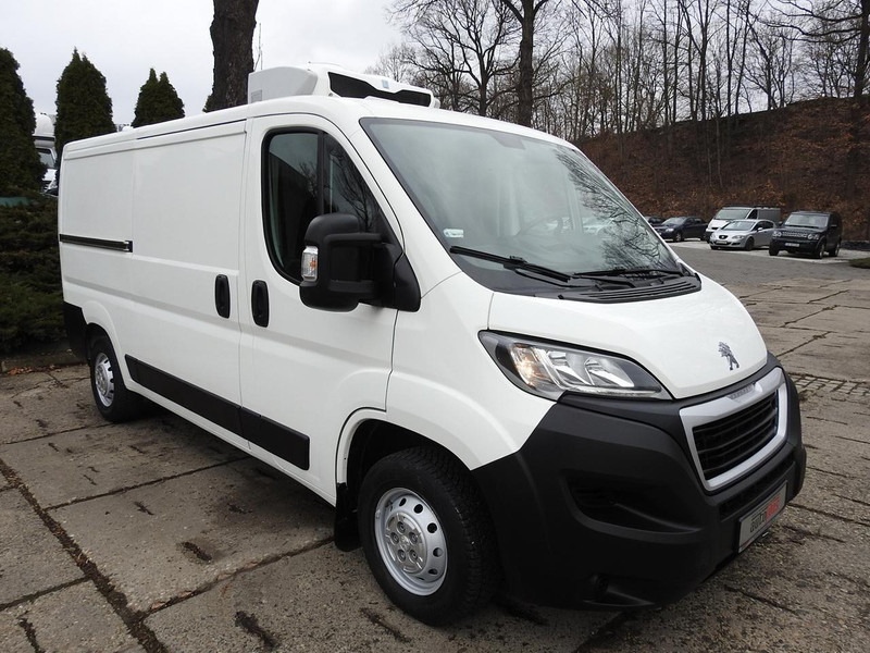 Peugeot BOXER FURGON CHŁODNIA  -5*C DWIE KOMORY  TEMPOMAT KLIMATYZACJA - Хладилен бус: снимка 4 Peugeot BOXER FURGON CHŁODNIA  -5*C DWIE KOMORY  TEMPOMAT KLIMATYZACJA - Хладилен бус: снимка 4