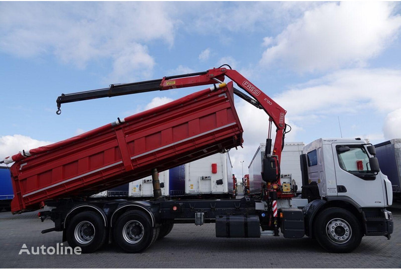 Самосвал камион, Камион с кран Renault LANDER 3 way tipper + crane FASSI 130 6x4: снимка 6