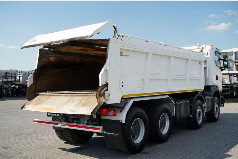 Scania G 410 / 8X4 / ZABUDOWA SAMOWYŁADOWCZA DO ASFALTU / 2X HYDROKLAPA - Асфалтополагач: снимка 4 Scania G 410 / 8X4 / ZABUDOWA SAMOWYŁADOWCZA DO ASFALTU / 2X HYDROKLAPA - Асфалтополагач: снимка 4