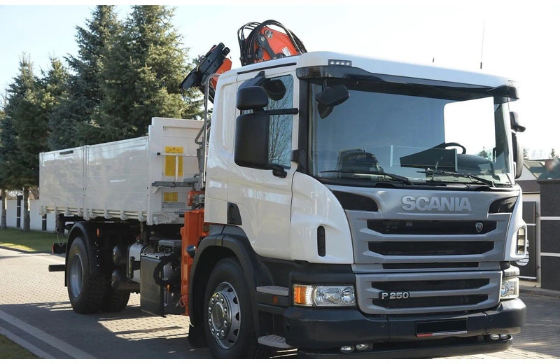 Scania P 250 - 3 way tipper + crane - Самосвал камион, Камион с кран: снимка 2 Scania P 250 - 3 way tipper + crane - Самосвал камион, Камион с кран: снимка 2