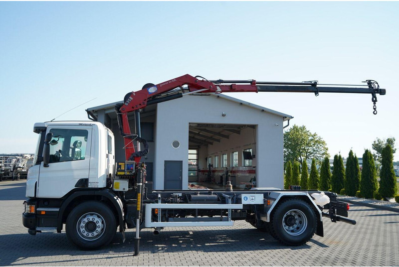 Scania P 280 / 4X2 / SIŁOWNIK DO WYWROTU / + HDS HMF 635 / UDŹWIG 1 500 - Самосвал камион: снимка 2 Scania P 280 / 4X2 / SIŁOWNIK DO WYWROTU / + HDS HMF 635 / UDŹWIG 1 500 - Самосвал камион: снимка 2